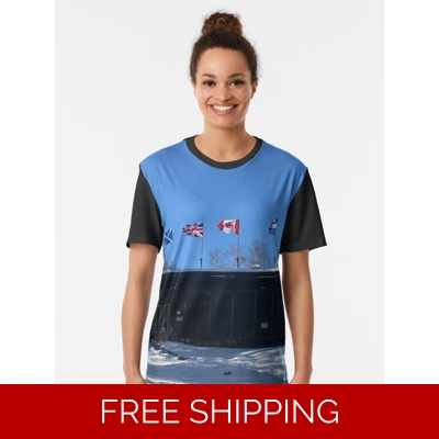 Le Studio Graphic T-Shirt Building Winter 2020